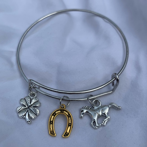 Brand New! Handmade! Adjustable Charm Bangle Bracelet! - Picture 4 of 4